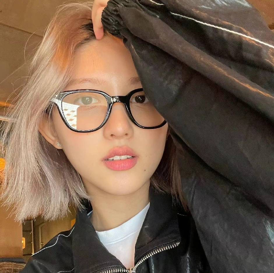 6E 3 鄭淳昕 CHENG SHUN YAN (s1814216) profile | Padlet
